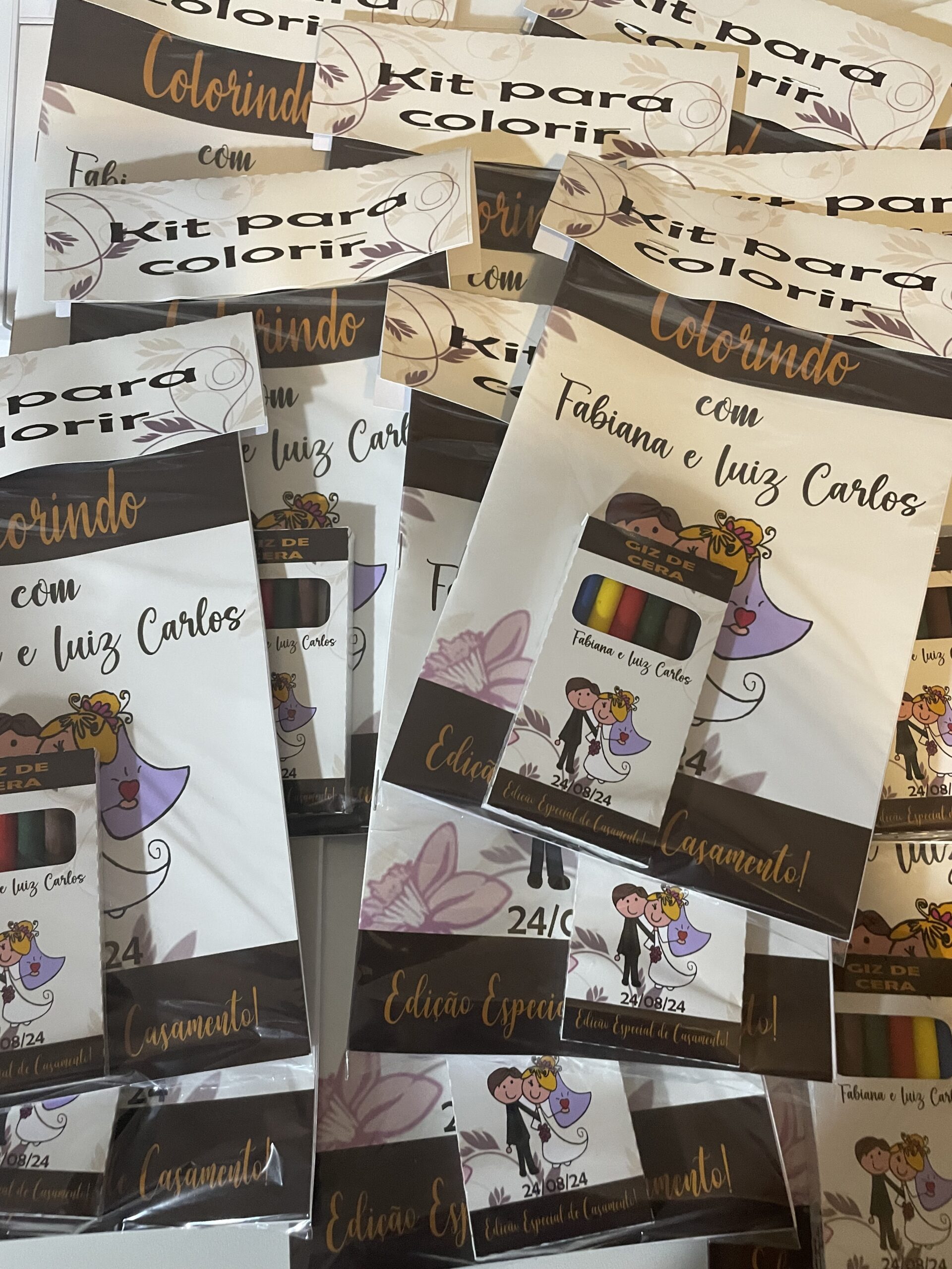 Revista de colorir para casamentos - Imagem 4